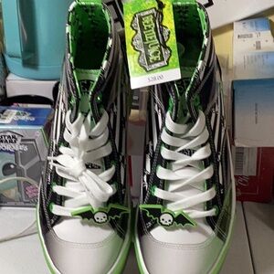 NWT Beetlejuice sneakers